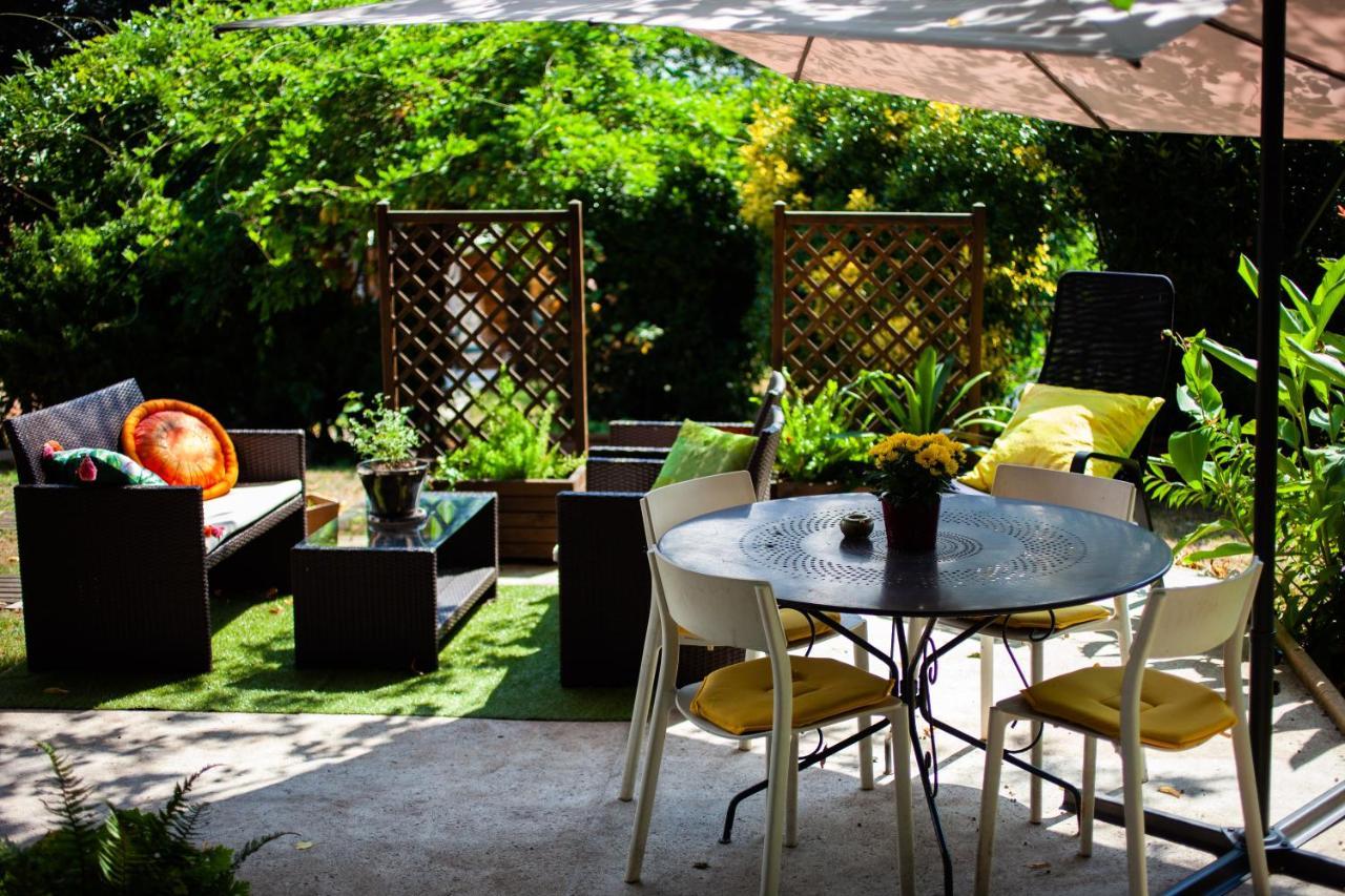 Apartmán Mirguet Au Jardin Saint-Elix-le-Chateau Exteriér fotografie